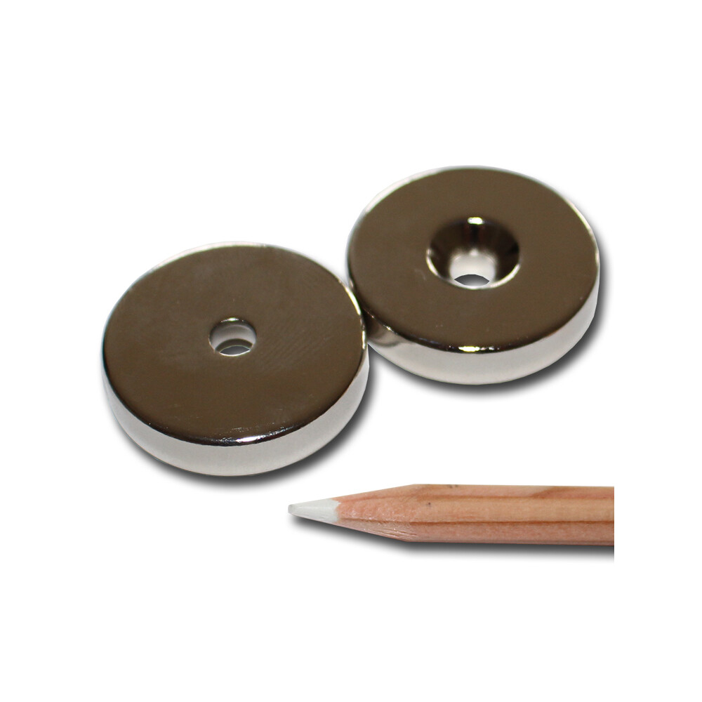 Neodymium magnets 32x5,5x7 with counterbore North NdFeB N40 - pull force 16 kg -