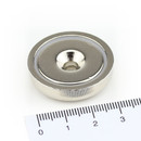 Neodymium flat pot magnets Ø 32 x 8 mm, with counterbore - 25 kg / 250 N