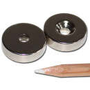 Neodymium magnets 25x5,5x7 with counterbore South NdFeB N45 - pull force 14 kg -