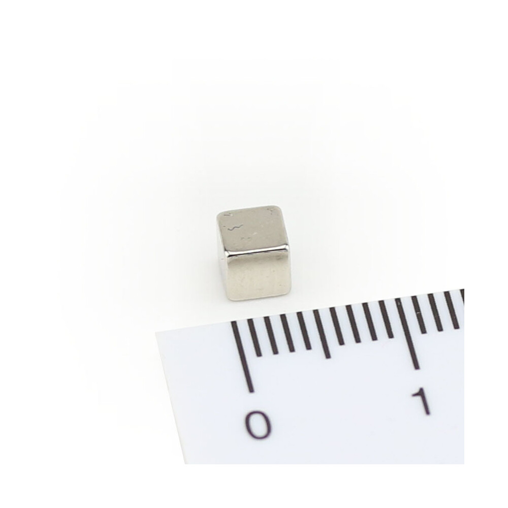 Neodym Magnete 4x4x4 mm NdFeB N52