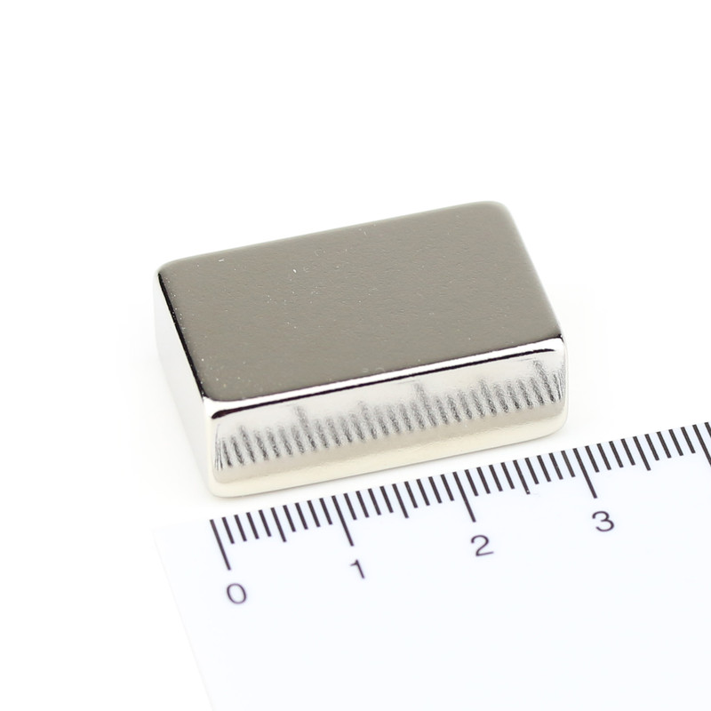 First4magnets F3010-N52-1 30mm Durchmesser x 10mm Dicker N52-Neodym-Magnet stärksten Grades-24kg Anziehungskraft 1 St-Packung 