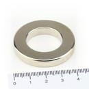 Neodymium ring magnets Ø40xØ23x6 NdFeB N45 - pull force 13 kg -